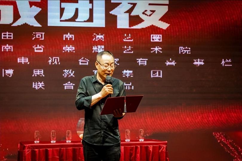 博思花藝婚慶教育，婚慶培訓，花藝培訓，插花培訓，花藝師培訓，主持人培訓，商務主持人培訓，花店運營培訓，花店全系統(tǒng)營銷，小白開花店，小白學主持，金璽棠婚慶酒店，金璽棠總部，鄭州金麻雀教育科技有限公司